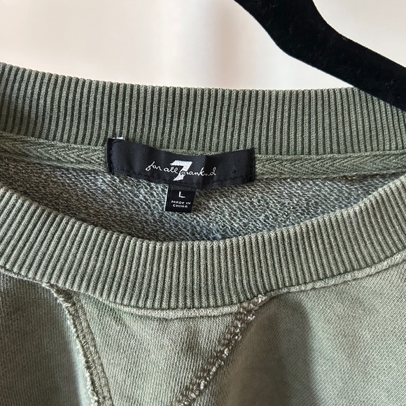 Ruffled drop shoulder crop sweatshirt - Picture 5 of 6